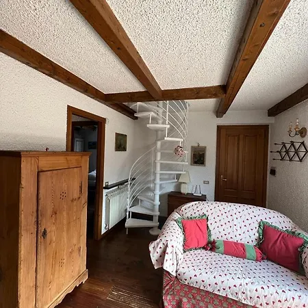 Διαμέρισμα Betulla House - Affittipontedilegno